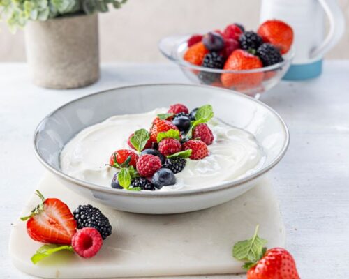 Breakfast Berry Bowl